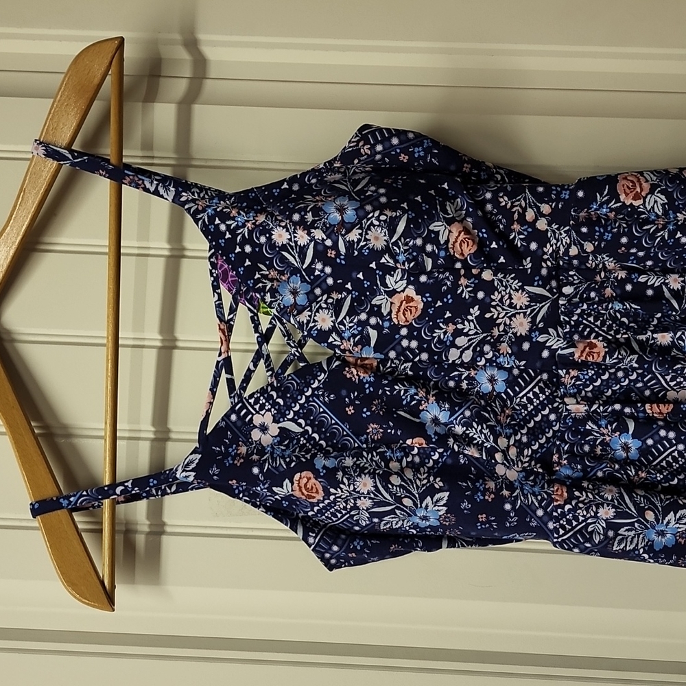 Unique jumper dress super stretchy n soft size 15-17 - Picture 3 of 6